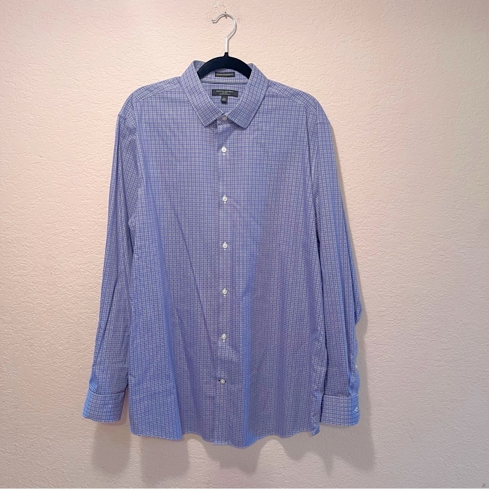 *30off3* NWOT. Banana Republic Non-Wrinkle Button-Down Dress Shirt, Size Large. - Picture 3 of 6